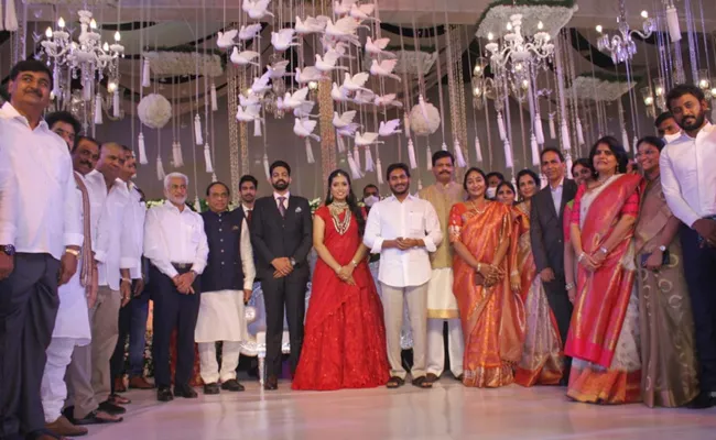 CM Jagan Attends Vice President Venkaiah Naidu Grand Daughter Reception - Sakshi