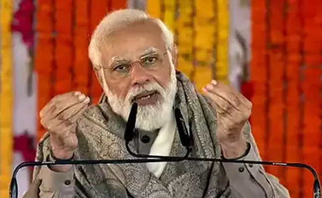 PM Modi Amit Shah Slams Akhilesh Yadav Over Piyush Jain Issue - Sakshi