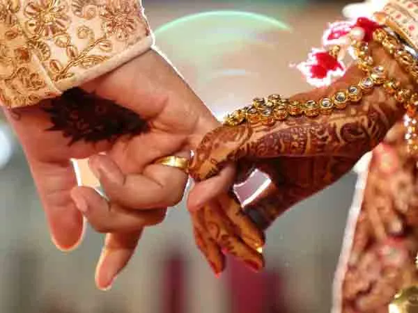 Bride Cancel Marriage After Groom Throws Varmala Up - Sakshi
