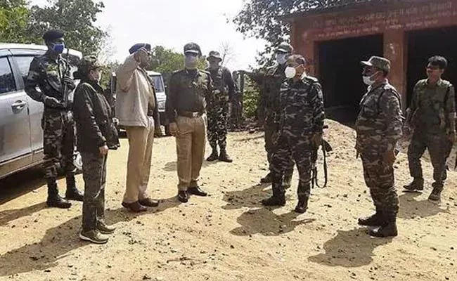 Ex BJP MLA Escapes Maoist Attack Two Bodyguard Deceased Jharkhand - Sakshi