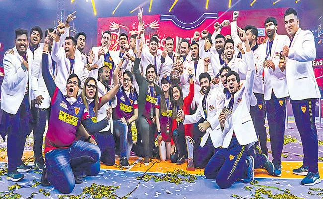 Dabang Delhi Beat Patna Pirates Final Became 1st Time Champion - Sakshi
