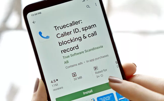 Truecaller Turn Into Preload App In Indian Samrtphone Market - Sakshi