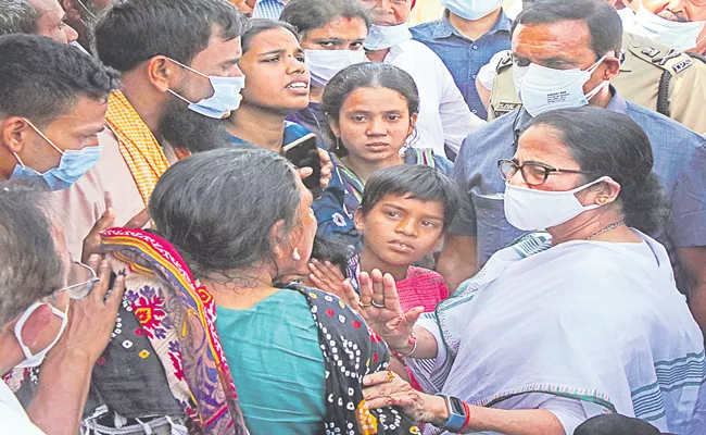 Mamata Banerjee slams local police over Birbhum arson case - Sakshi