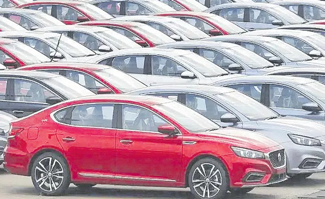 Covid-19 forced customers to postpone vehicle purchase - Sakshi