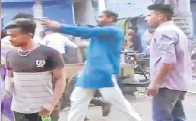 Jahangirpuri violence case: Accused Ansar and Aslam sent to 1-day police custody - Sakshi