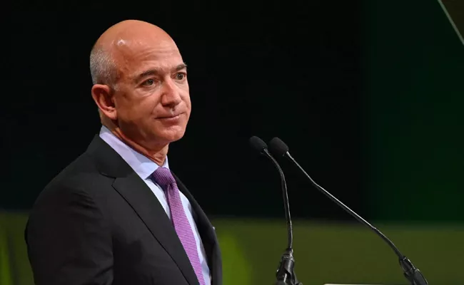 Jeff Bezos Loses $13 Billion Within Hours - Sakshi