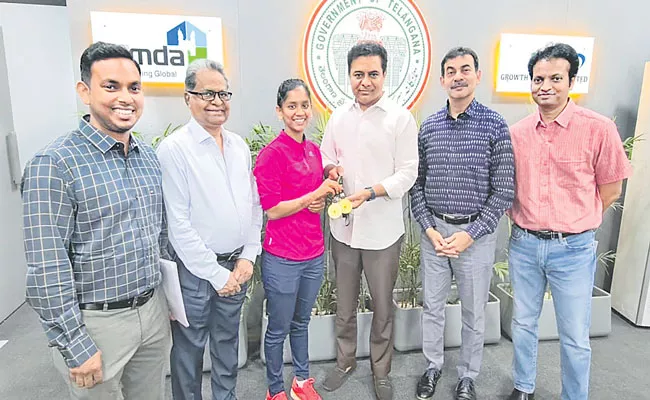 Telangana Minister KTR Congratulates To Table Tennis Champion Shreeja - Sakshi