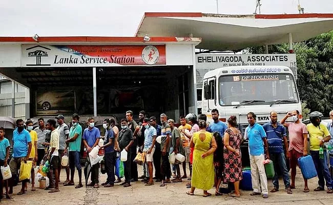 Sri Lanka Crisis: Petrol reaches all time high of Rs 420 per litre - Sakshi