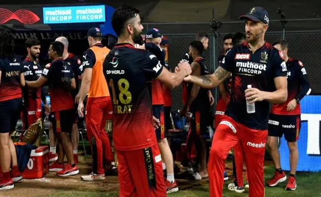 RCB becomes 1st team to conceded most sixes in an IPL - Sakshi