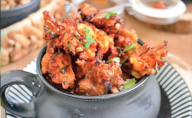 Recipes In Telugu: How To Prepare Chicken Keema Pakoda - Sakshi