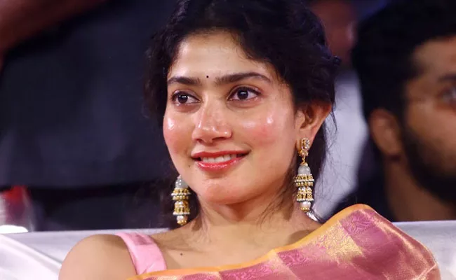 Sai Pallavi Open Up On Tiny Outfit In Latest Interview - Sakshi