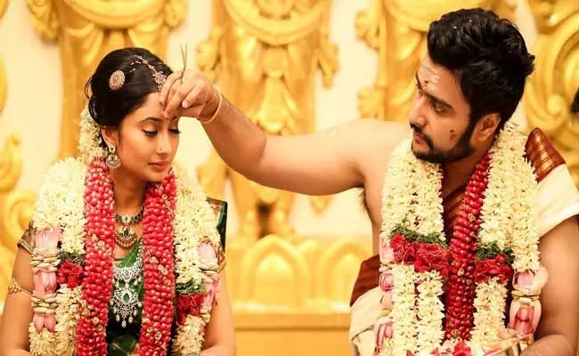 Best Auspicious Telugu Marriage Dates For 2022 Weddings - Sakshi