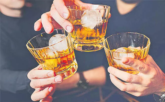 Telangana Liquor Sales Exceed Rs 3000 Crore In May 2022 - Sakshi