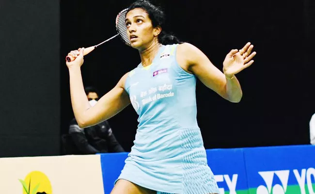 Singapore Open 2022: PV Sindhu Enters Semis Saina Nehwal Misses Out - Sakshi