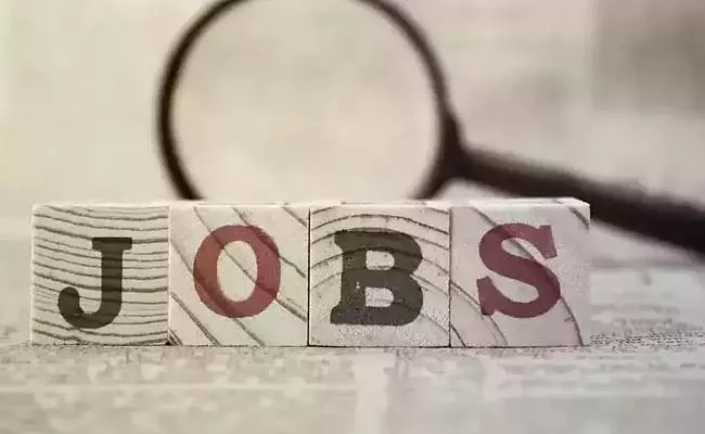 Employment Rate Increasing In July After Fall In June: CMIE - Sakshi