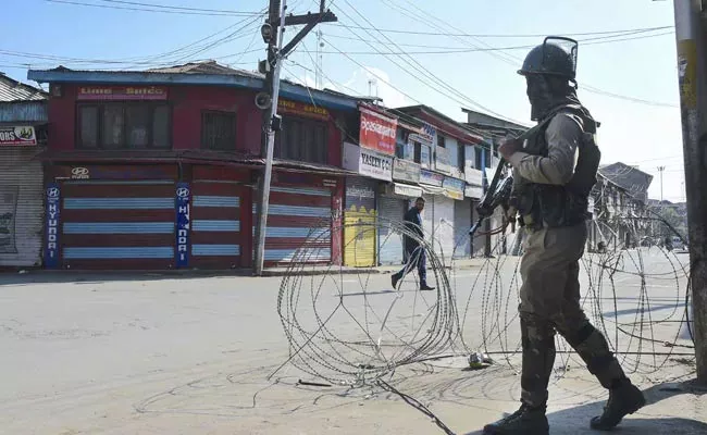 Firing By Terrorists On civilians In Shopian District Of Kashmir - Sakshi