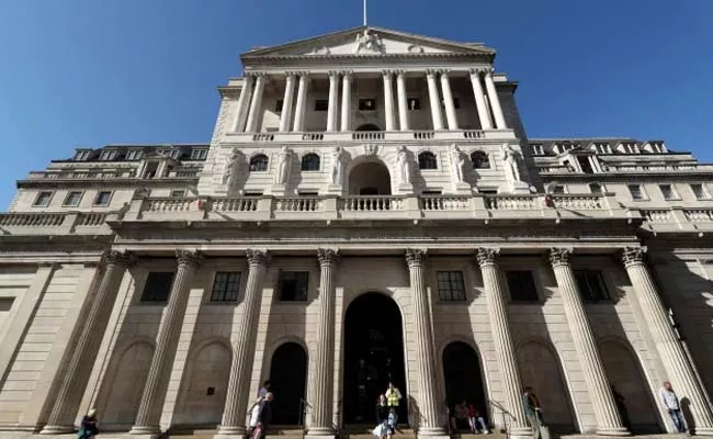 UK interest rates see biggest increase in 27 years - Sakshi