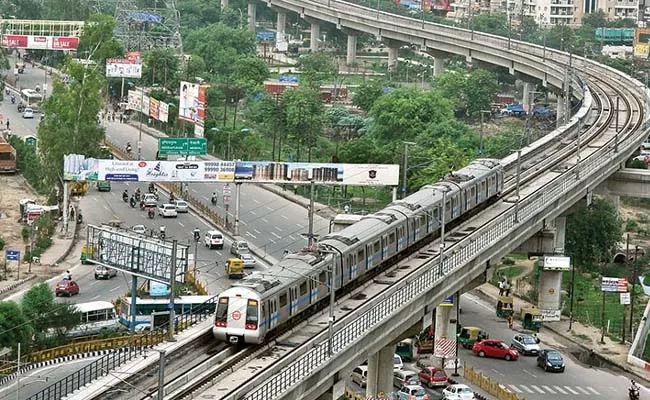 Indian Railways revenue up 38 pc till August end - Sakshi