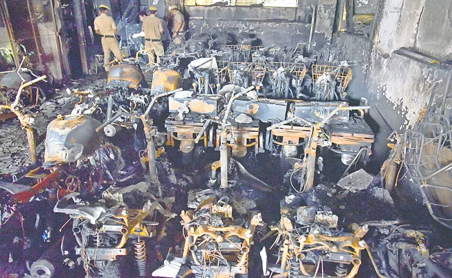 Secunderabad Fire Accident: Fire Explosion By Scooter Battery - Sakshi