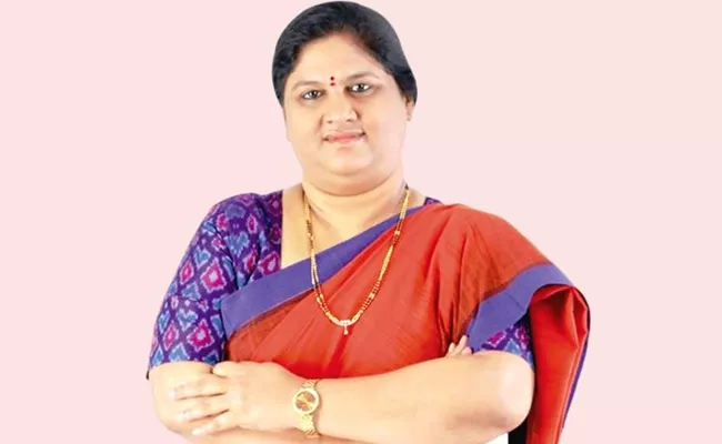 PNB Loan Avoidance: CBI Held Araku ex MP Vanga Geetha - Sakshi