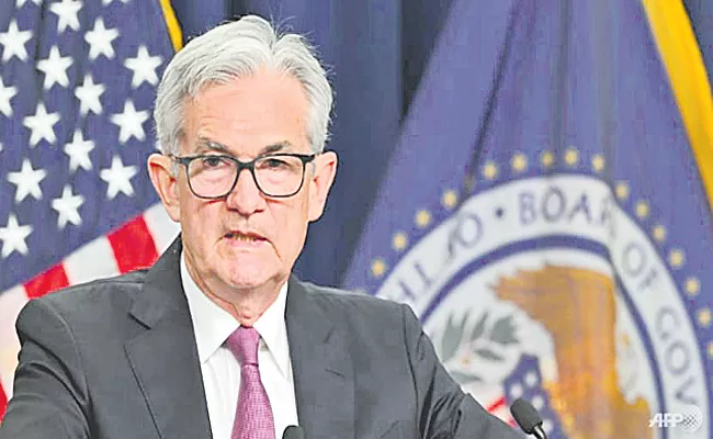 Fed raises interest rates by 0. 75 points to fight inflation - Sakshi