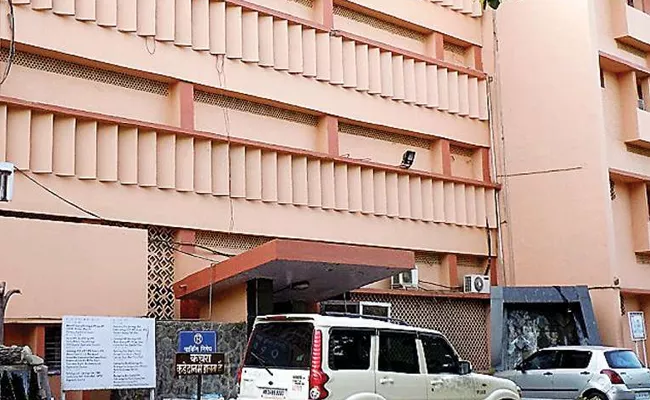 State Consumer Forum Fined Jubilee Hills Apollo Hospitals - Sakshi