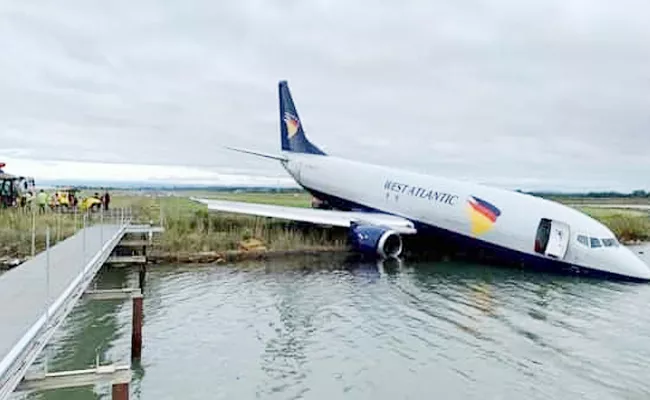 A Cargo Plane Overshot Its Runway On Landing In France Airport - Sakshi