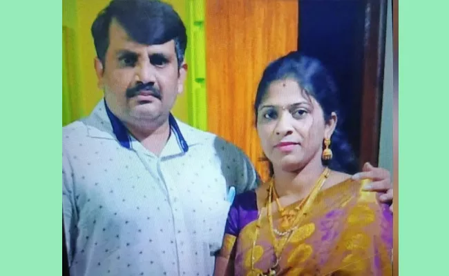 Woman Found Murdered, Husband Injured in Shivamogga - Sakshi