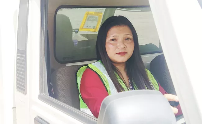 Joycy Lyngdoh: Meghalaya Woman 1st Female Amazon India Truck Driver - Sakshi