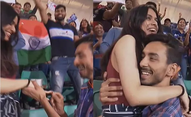 Man Proposed Girlfriend In Stands During IND Vs NED T20 World Cup 2022 - Sakshi