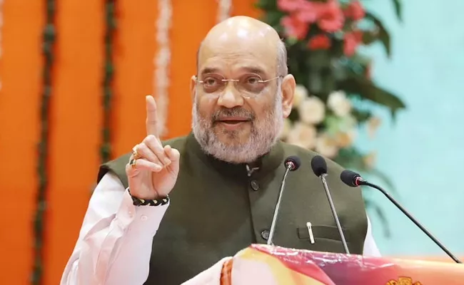 Union Home Minister Amit Shah reacts On Dialogues With Pak - Sakshi