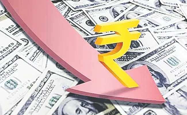 Rupee falls 38 paise to close at 81. 64 against US dollar - Sakshi
