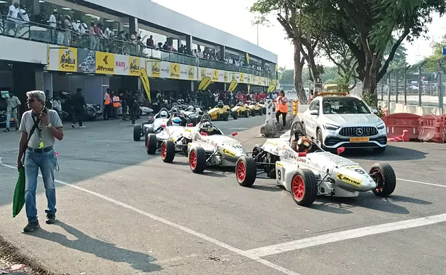  Indian Racing League in Hyderabad on Saturday - Sakshi