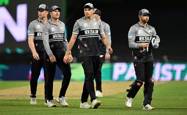 Reason Why Should-Call NZ Black Caps Lost Match Vs PAK T20 WC Semis - Sakshi