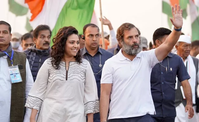 Swara Bhaskar Joins Rahul Gandhi Bharat Jodo Yatra In Mp Ujjain - Sakshi