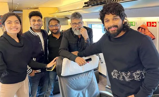 Allu Arjun Pushpa Completes One Year Movie Team Shares Special Post - Sakshi