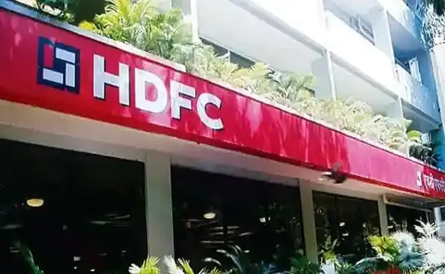 HDFC Hikes Home Loan Interest Rates By 35 Bps From 20 Dec - Sakshi