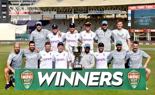 England White-Washed Pakistan Winning-By 8 Wickets 3rd Test Match - Sakshi