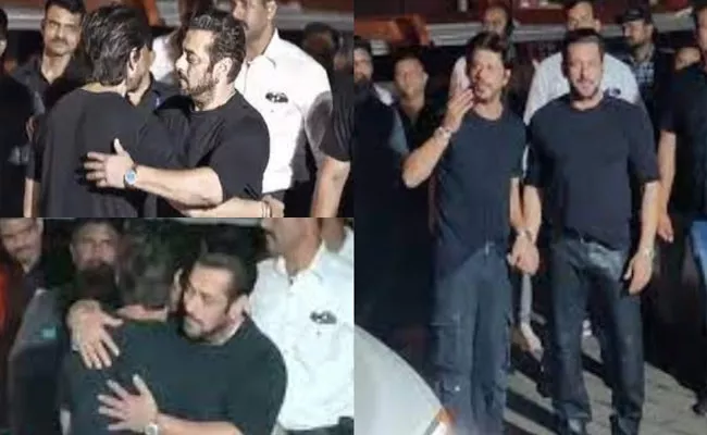 Shah Rukh Khan Attends Salman Khan 57th Birthday Bash See Pics - Sakshi