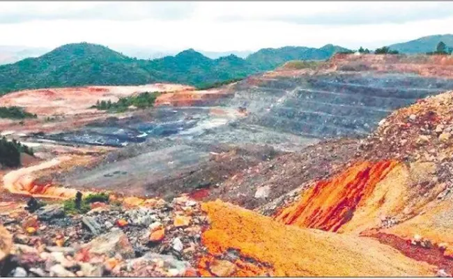 Andhra Pradesh Gold Mining Restarted In Chippagiri - Sakshi