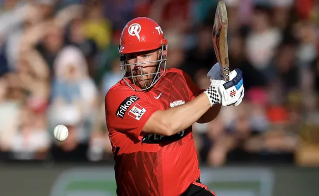 BBL 2022 23: Finch Hits 5 Massive Sixes In Whirlwind Knock Vs Perth Scorchers - Sakshi