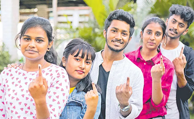 National Voters Day 2023: Young Voters are Future of Democracy, Says Rajiv Kumar - Sakshi