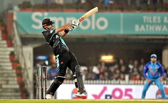 New Zeland Set 177 Runs Target For Team India 1st T20 Match - Sakshi