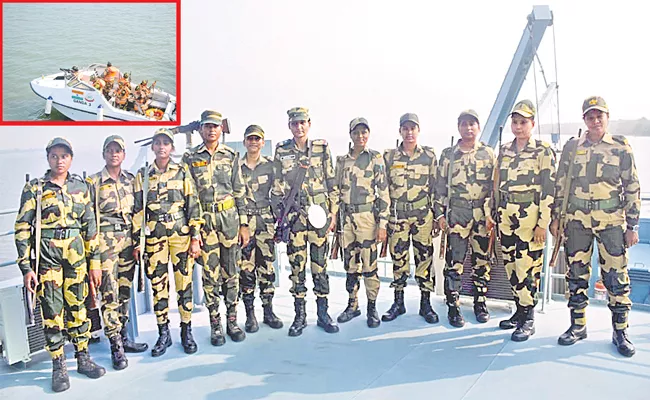 Women BSF jawans to don combat roles in Sunderbans - Sakshi