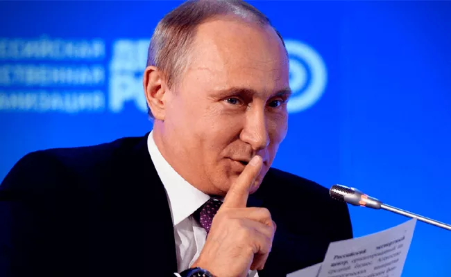 Ex Prime Minister Alleges Putin Missile Attack Threat - Sakshi