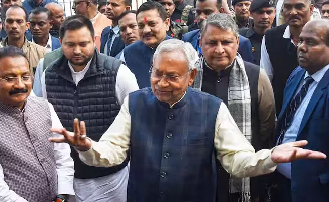 Would Rather Die Instead Of Alliance With Bjp Bihar Cm Nitish Kumar - Sakshi