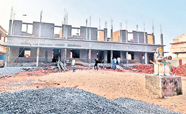 Nadu Nedu Second Phase Works In PSR Nellore District - Sakshi