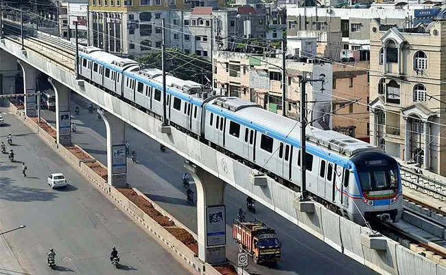 Hyderabad Metro Summer Problems Coating For Cracks Lubrication - Sakshi