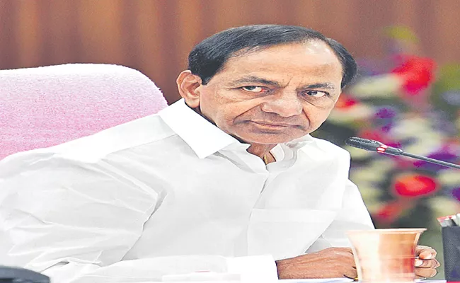 CM KCR Meet With Ministers Harish Rao And KTR - Sakshi