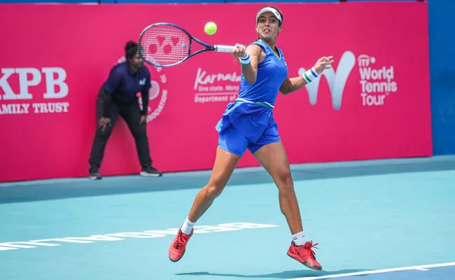 ITF Womens Open: Ankita Raina beats compatriot Rutuja Bhosale to reach final in singles competition - Sakshi